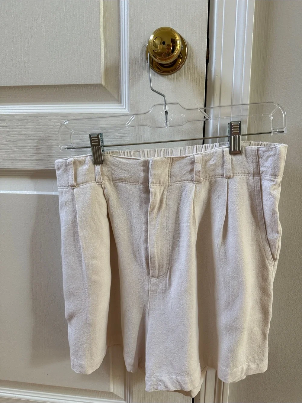 Z Supply Cream High-Waist Pleated Shorts